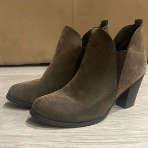 Pierre Dumas Chocolate Brown Booties